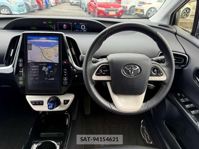 Toyota PRIUS PHV 2017-05 8414555-14