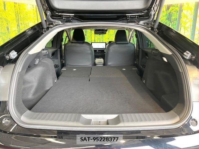 Toyota PRIUS PHV 2023-12 8414551-9