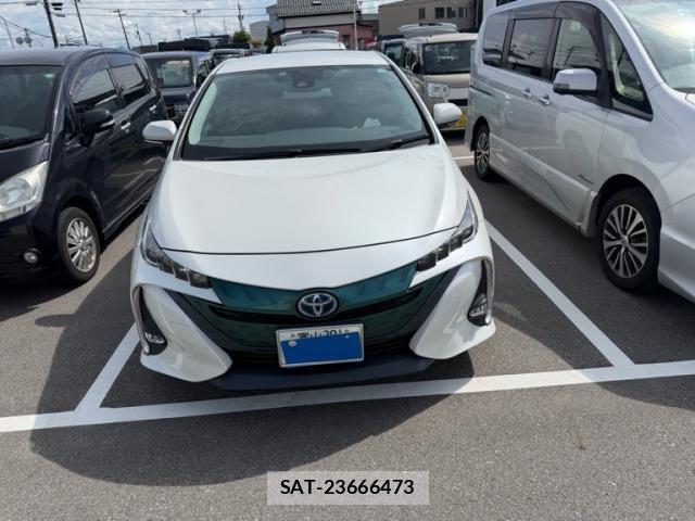 Toyota PRIUS PHV 2017-09 8414557-1
