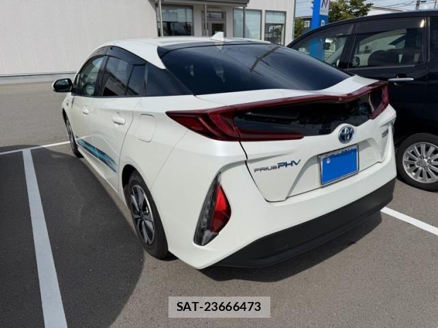 Toyota PRIUS PHV 2017-09 8414557-4