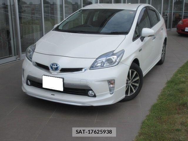 Toyota PRIUS PHV 2013-01 8414558-0