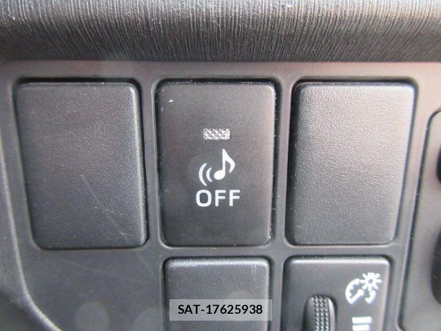 Toyota PRIUS PHV 2013-01 8414558-19