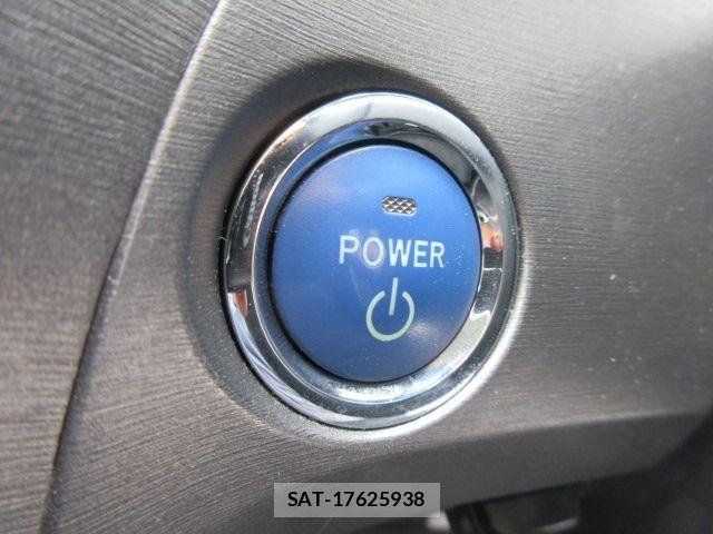 Toyota PRIUS PHV 2013-01 8414558-24