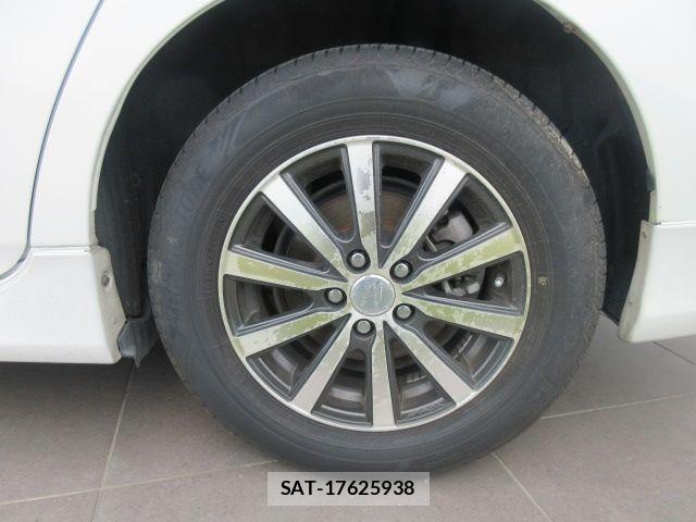 Toyota PRIUS PHV 2013-01 8414558-7