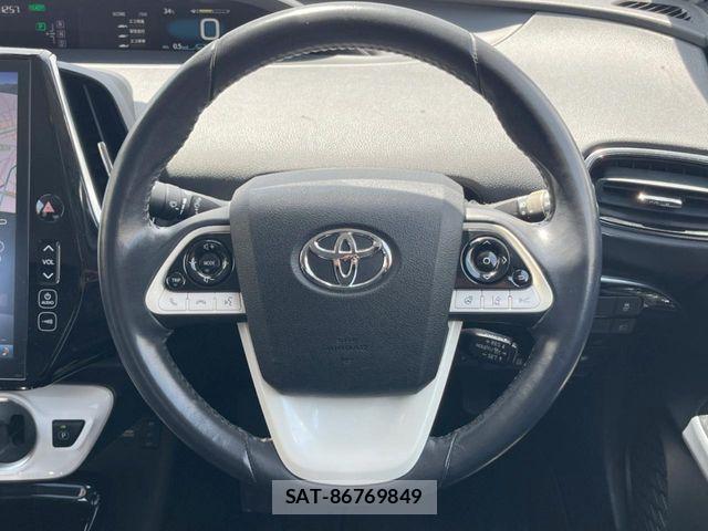 Toyota PRIUS PHV 2017-02 8438750-11