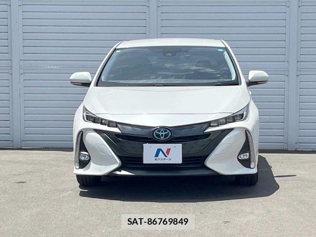 Toyota PRIUS PHV 2017-02 8438750-14
