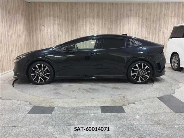 Toyota PRIUS PHV 2024-01 8438749-22