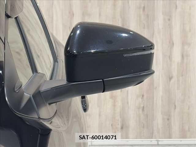 Toyota PRIUS PHV 2024-01 8438749-26