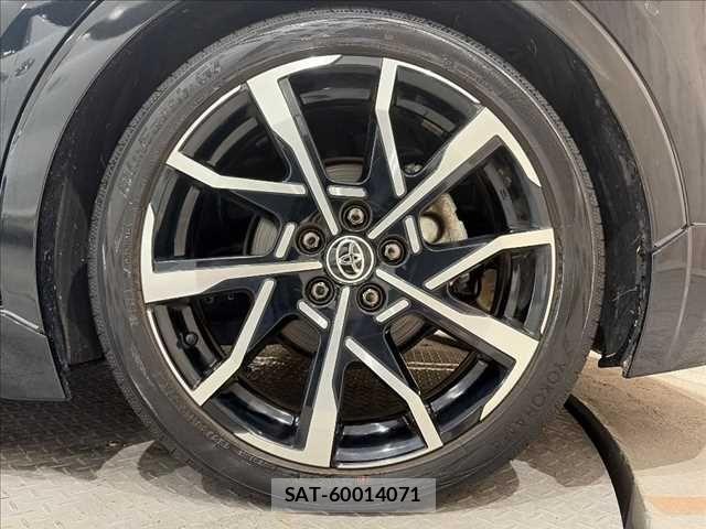 Toyota PRIUS PHV 2024-01 8438749-27