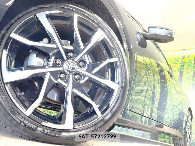 Toyota PRIUS PHV 2023-08 8457302-12