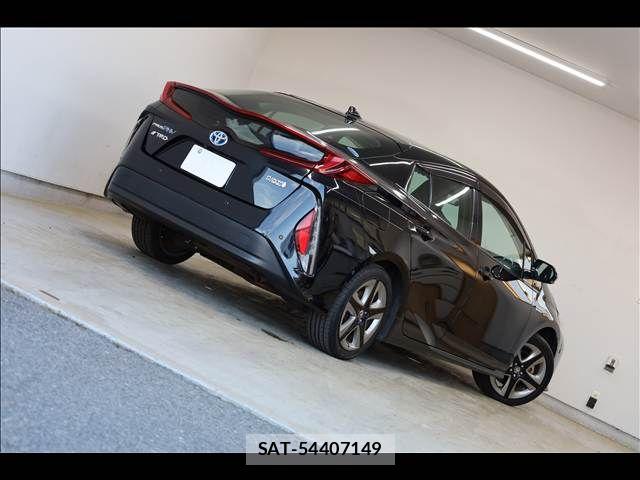Toyota PRIUS PHV 2020-11 8458258-11