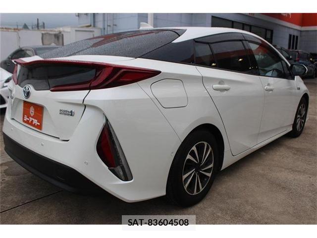 Toyota PRIUS PHV 2018-07 8526734-12