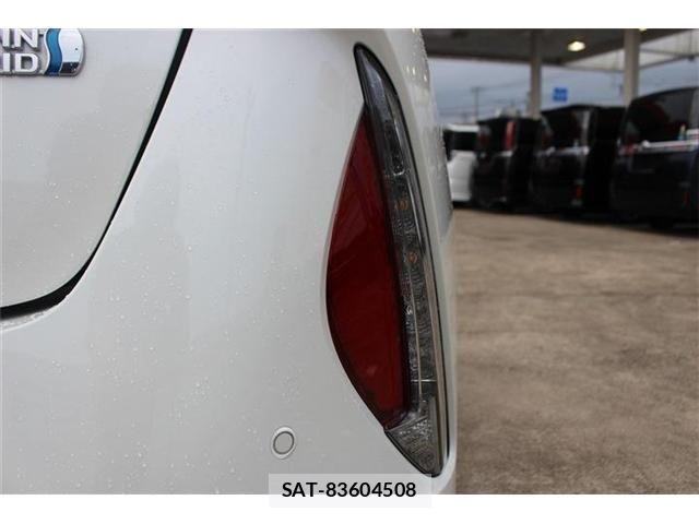 Toyota PRIUS PHV 2018-07 8526734-23