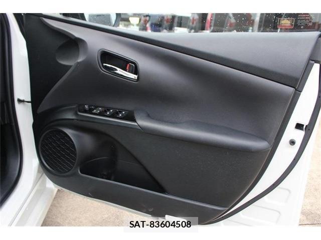 Toyota PRIUS PHV 2018-07 8526734-29