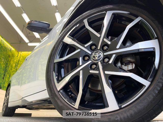 Toyota PRIUS PHV 2024-02 8526729-14