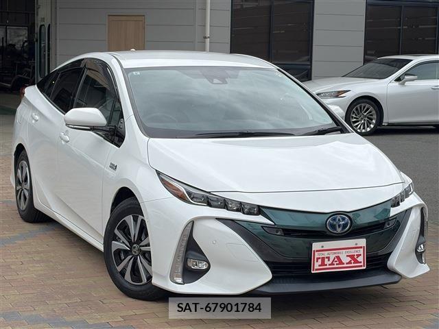 Toyota PRIUS PHV 2017-06 8526732-1