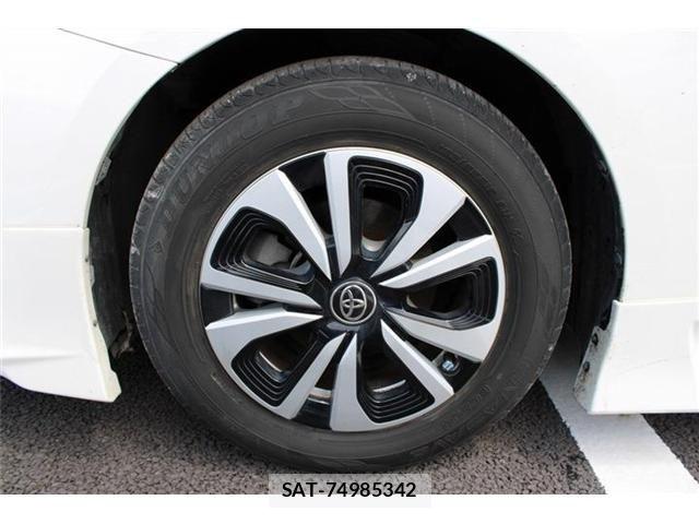Toyota PRIUS PHV 2017-03 8526733-26