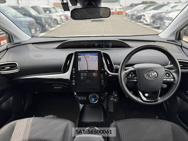 Toyota PRIUS PHV 2019-11 8563295-1