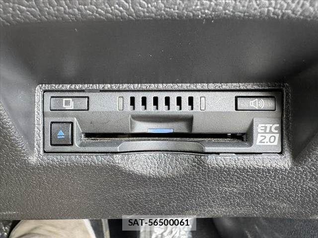 Toyota PRIUS PHV 2019-11 8563295-4