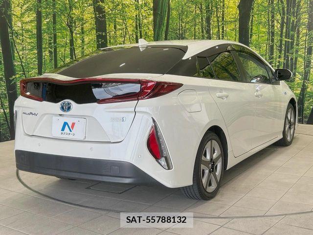Toyota PRIUS PHV 2019-09 8563296-16