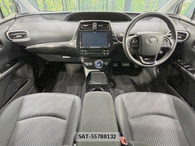 Toyota PRIUS PHV 2019-09 8563296-1