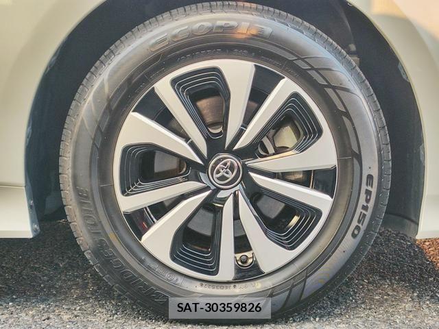 Toyota PRIUS PHV 2021-11 8563292-12