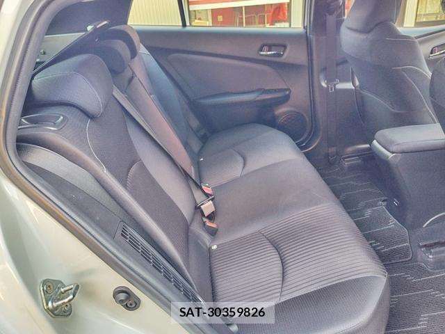 Toyota PRIUS PHV 2021-11 8563292-29