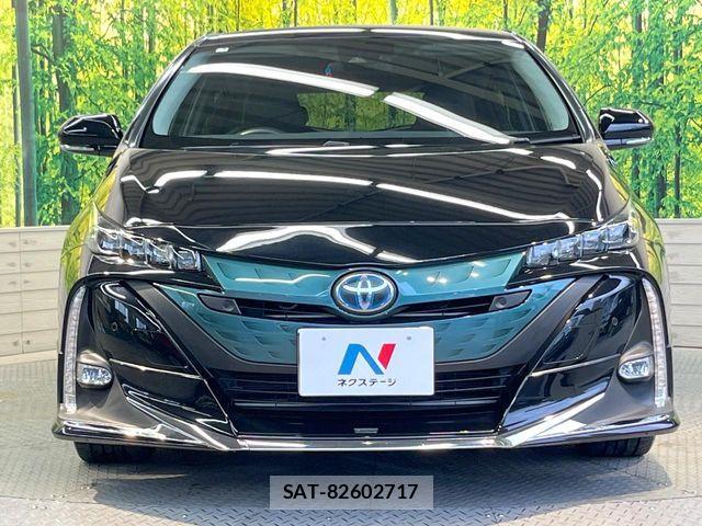 Toyota PRIUS PHV 2017-03 8563294-13