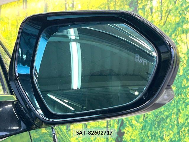 Toyota PRIUS PHV 2017-03 8563294-5