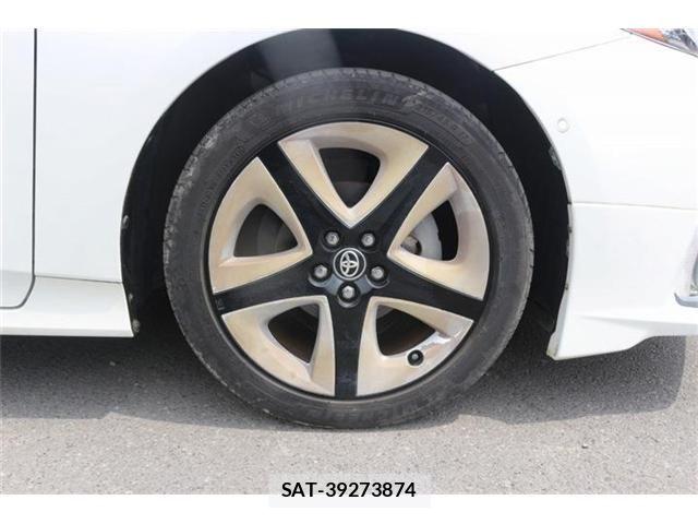 Toyota PRIUS PHV 2017-11 8628522-15