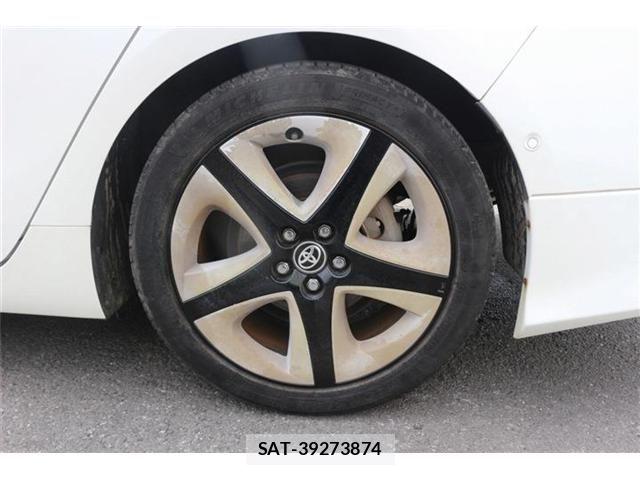 Toyota PRIUS PHV 2017-11 8628522-17