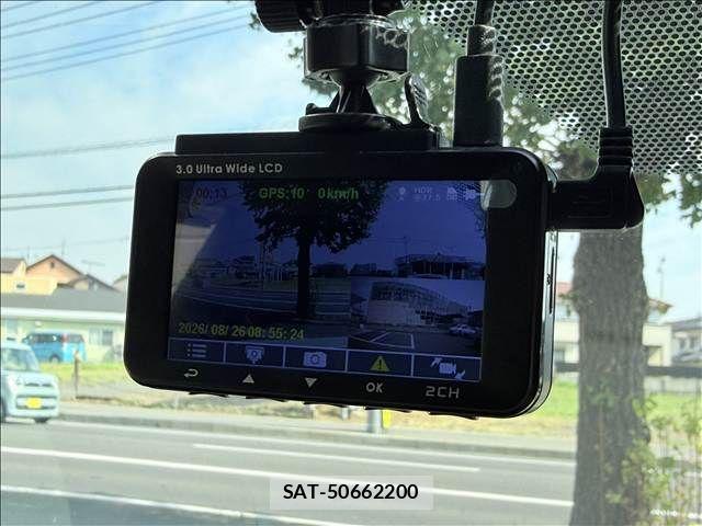 Toyota PRIUS PHV 2020-02 8628520-12