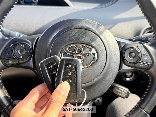 Toyota PRIUS PHV 2020-02 8628520-17