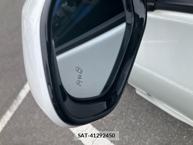 Toyota PRIUS PHV 2022-01 8628523-10