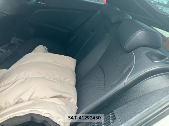 Toyota PRIUS PHV 2022-01 8628523-15