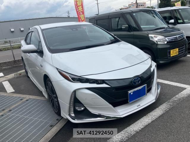 Toyota PRIUS PHV 2022-01 8628523-1