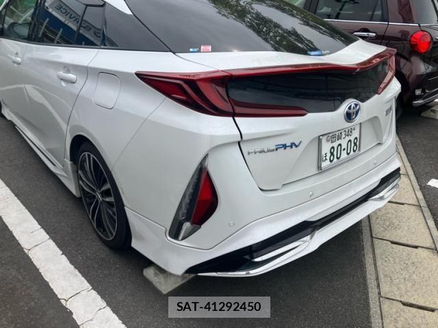 Toyota PRIUS PHV 2022-01 8628523-6