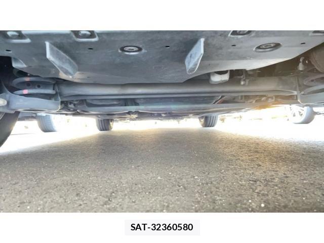 Toyota PRIUS PHV 2013-02 8628529-6