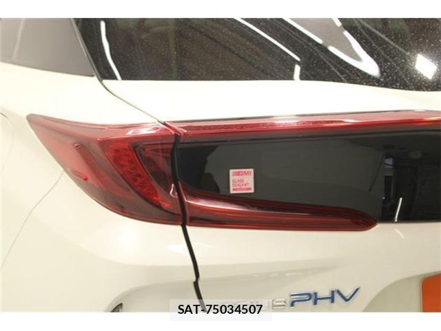 Toyota PRIUS PHV 2017-10 8628524-19