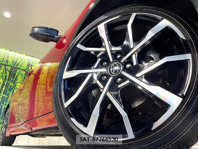 Toyota PRIUS PHV 2023-08 8628518-12