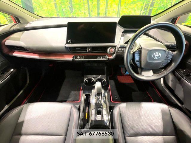 Toyota PRIUS PHV 2023-08 8628518-1