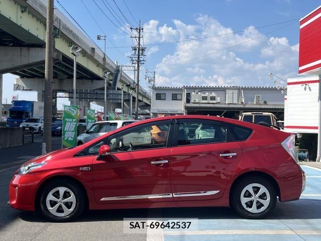 Toyota PRIUS PHV 2012-02 8628528-10