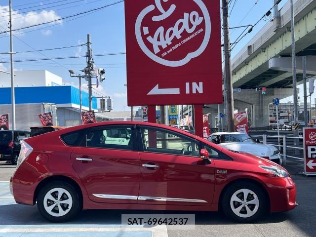 Toyota PRIUS PHV 2012-02 8628528-11