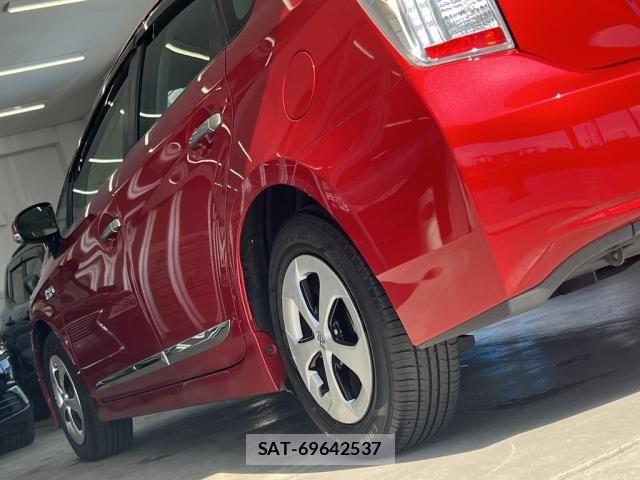 Toyota PRIUS PHV 2012-02 8628528-13