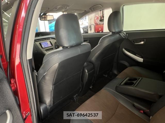 Toyota PRIUS PHV 2012-02 8628528-23