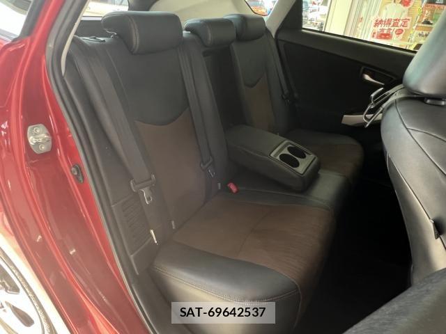 Toyota PRIUS PHV 2012-02 8628528-26