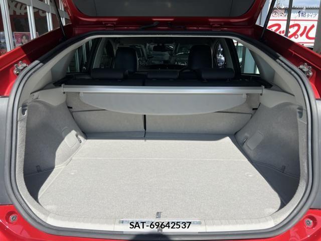 Toyota PRIUS PHV 2012-02 8628528-27