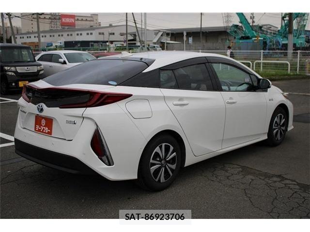 Toyota PRIUS PHV 2017-05 8628525-9