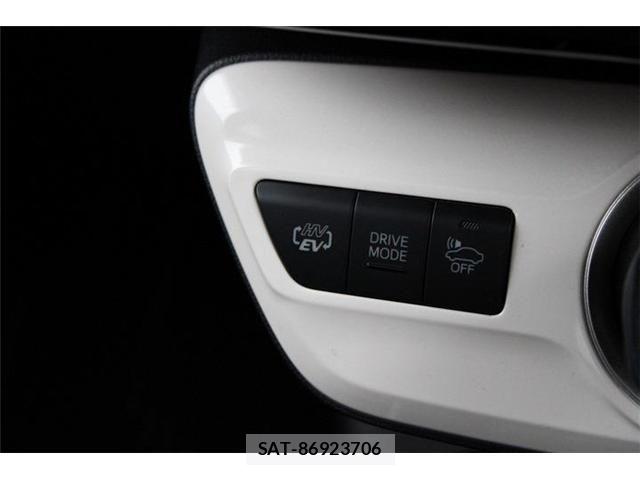 Toyota PRIUS PHV 2017-05 8628525-5