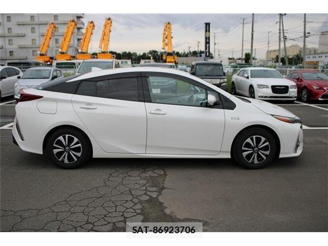 Toyota PRIUS PHV 2017-05 8628525-8